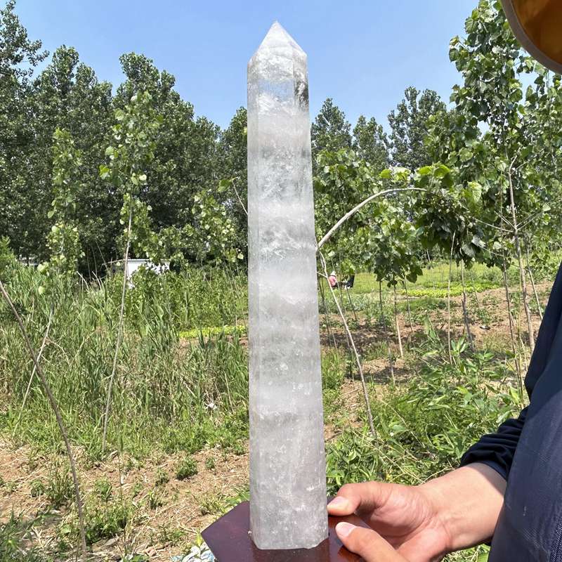 带底座白水晶柱